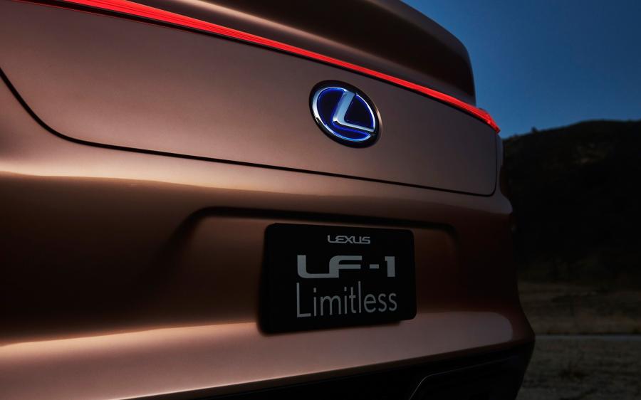 Детали экстерьера Lexus LF-1 Limitless 2018 года  (фото 49 из 72)